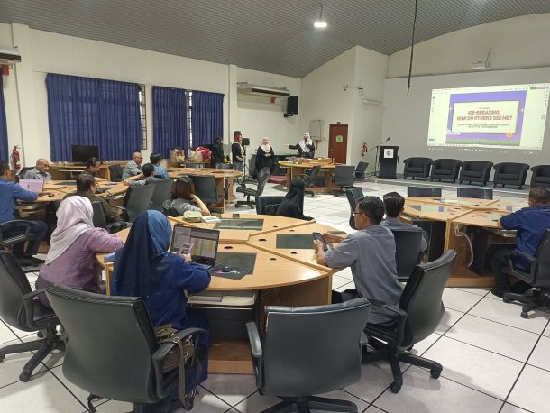 PROGRAM UTHM STAFF PROFICIENCY & EXCELLENCE IN KNOWLEDGE (UTHM SPEAK) SIRI1