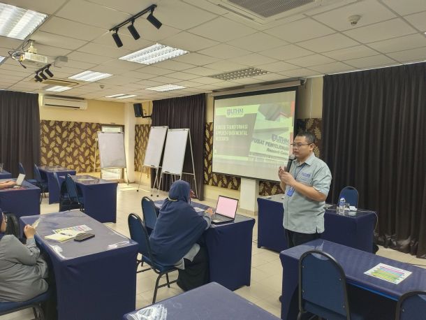 KURSUS TRANSFORMASI APPLIED FUNDAMENTAL RESEARCH